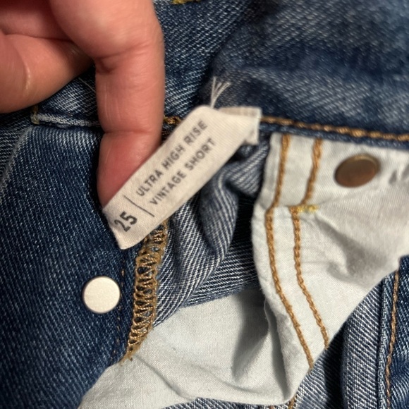 PacSun Medium Blue Ultra High Waisted Vintage Denim Shorts Size 25 - Picture 8 of 8